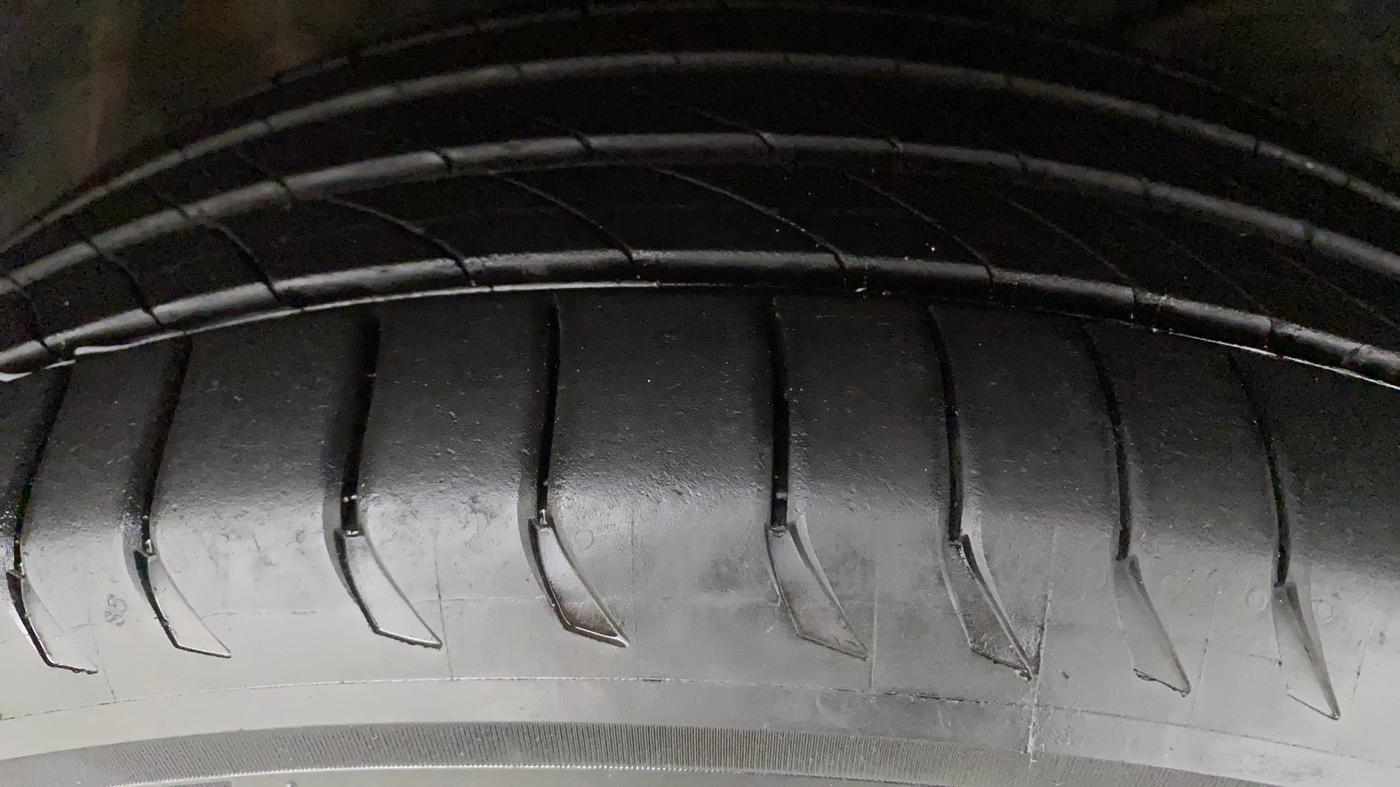 2018 Maruti Baleno RS 1.0 PETROL, Petrol, Manual, 69,269 km, Right Front Tyre Tread
