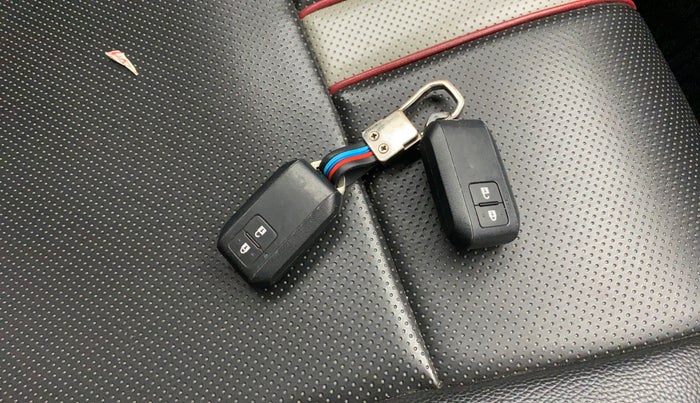 2024 Maruti BREZZA ZXI SMART HYBRID , Petrol, Manual, 25,882 km, Key Close Up
