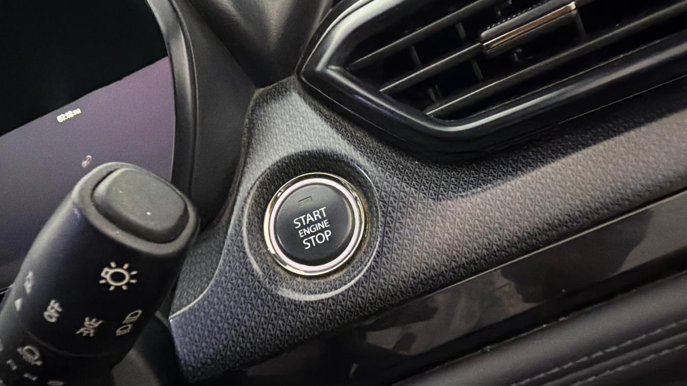 2024 Tata Harrier ADVENTURE PLUS DARK EDITION AT, Diesel, Automatic, 40,732 km, Keyless Start/ Stop Button