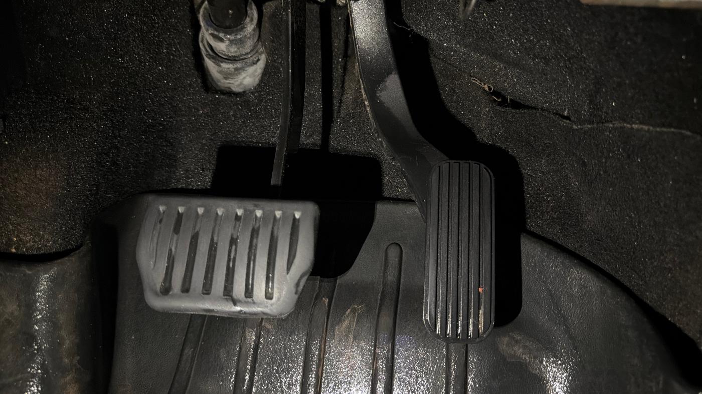 2024 Tata Harrier ADVENTURE PLUS DARK EDITION AT, Diesel, Automatic, 40,732 km, Pedals