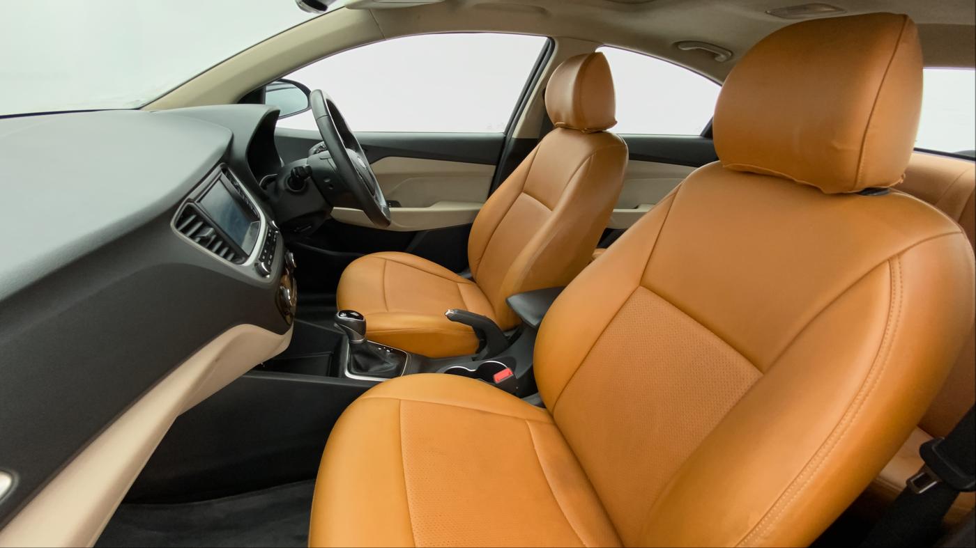 2018 Hyundai Verna 1.6 CRDI SX + AT, Diesel, Automatic, 34,484 km, Right Side Front Door Cabin