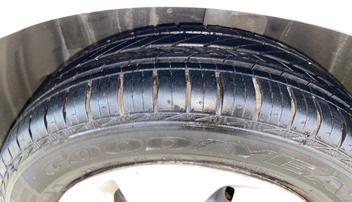 2016 Maruti Celerio ZXI, Petrol, Manual, 12,698 km, Left Front Tyre Tread