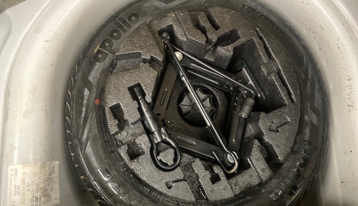 2015 Volkswagen Polo COMFORTLINE 1.2L, Petrol, Manual, 67,232 km, Spare Tyre