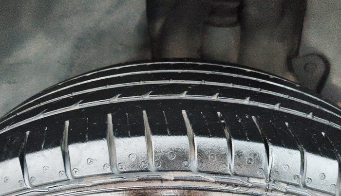 2019 KIA SELTOS HTK PLUS 1.5, Petrol, Manual, 1,48,858 km, Left Rear Tyre Tread