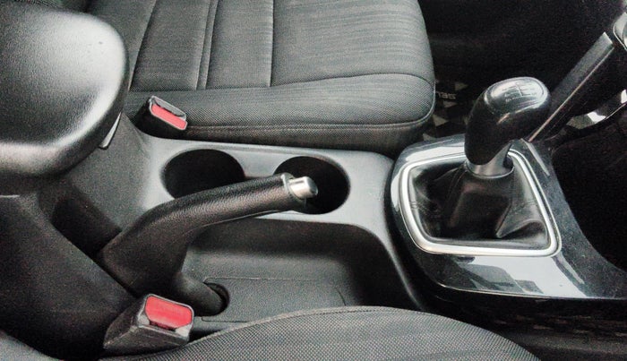 2019 KIA SELTOS HTK PLUS 1.5, Petrol, Manual, 1,48,858 km, Gear Lever