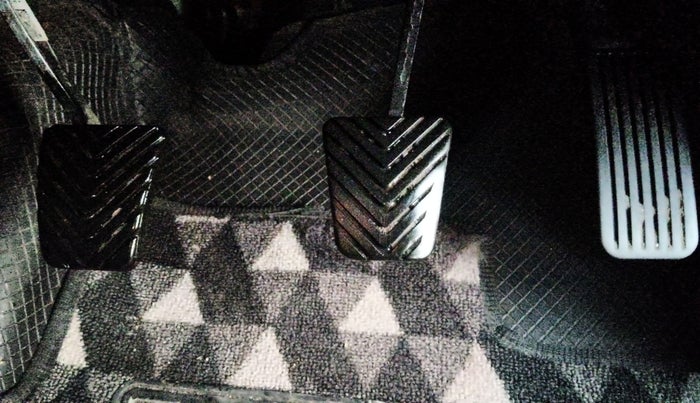 2019 KIA SELTOS HTK PLUS 1.5, Petrol, Manual, 1,48,858 km, Pedals