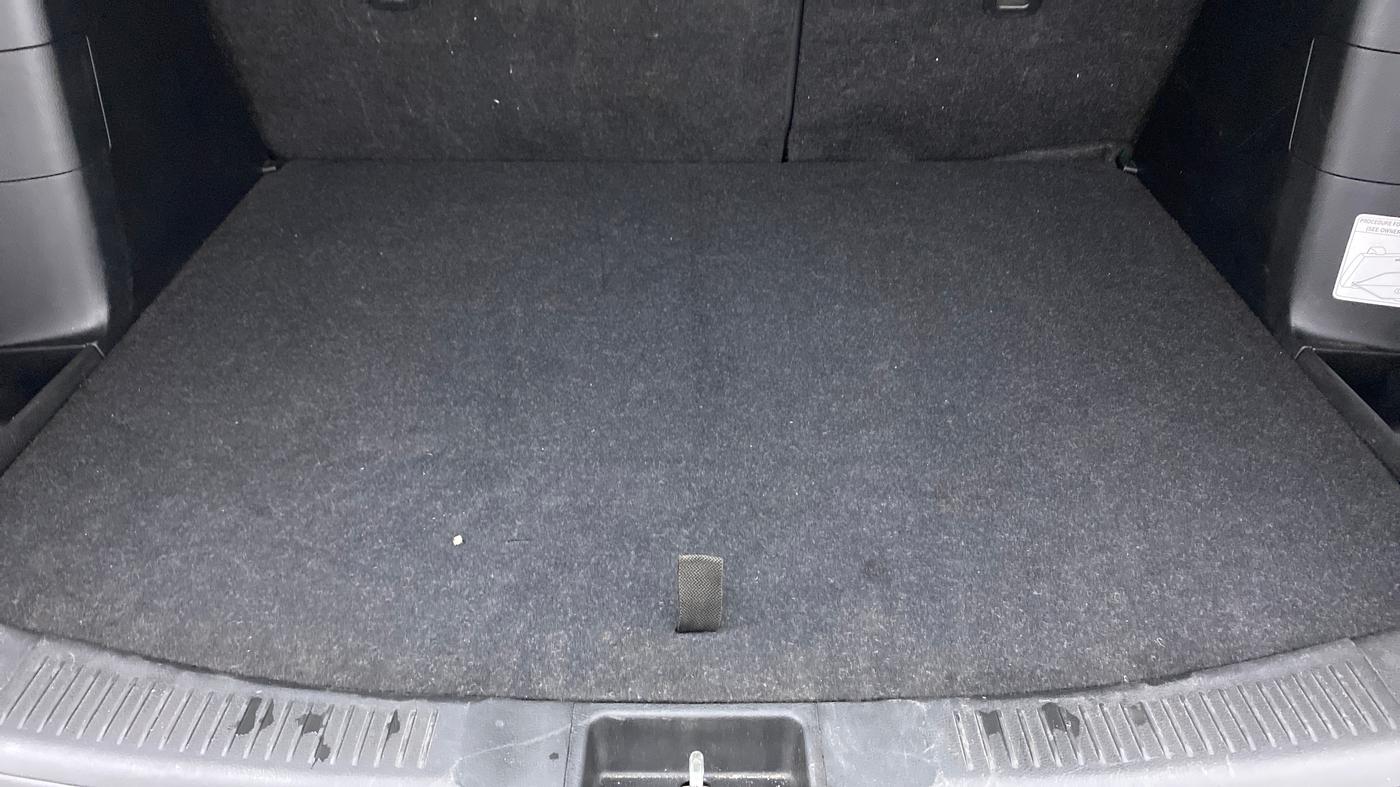 2020 Maruti S Cross ALPHA AT SMART HYBRID, Petrol, Automatic, 17,405 km, Boot Inside