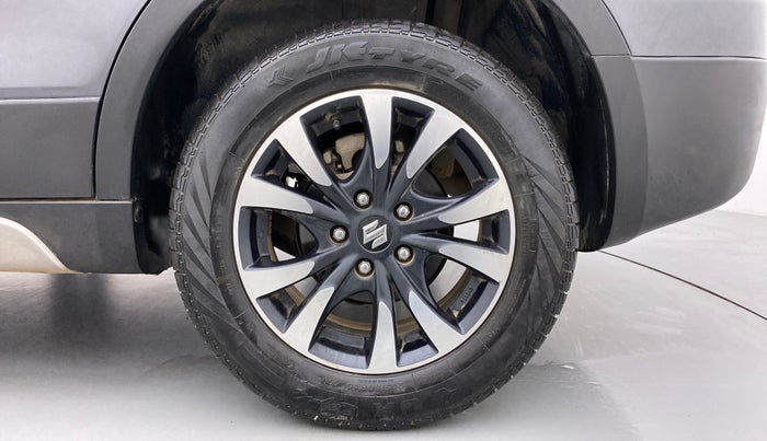 2020 Maruti S Cross ALPHA AT SMART HYBRID, Petrol, Automatic, 17,405 km, Left Rear Wheel