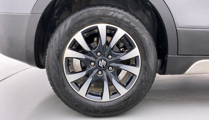 2020 Maruti S Cross ALPHA AT SMART HYBRID, Petrol, Automatic, 17,405 km, Right Rear Wheel