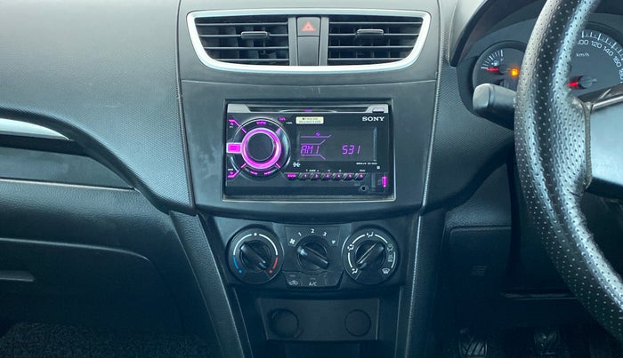 2015 Maruti Swift LXI (O), Petrol, Manual, 25,084 km, Air Conditioner