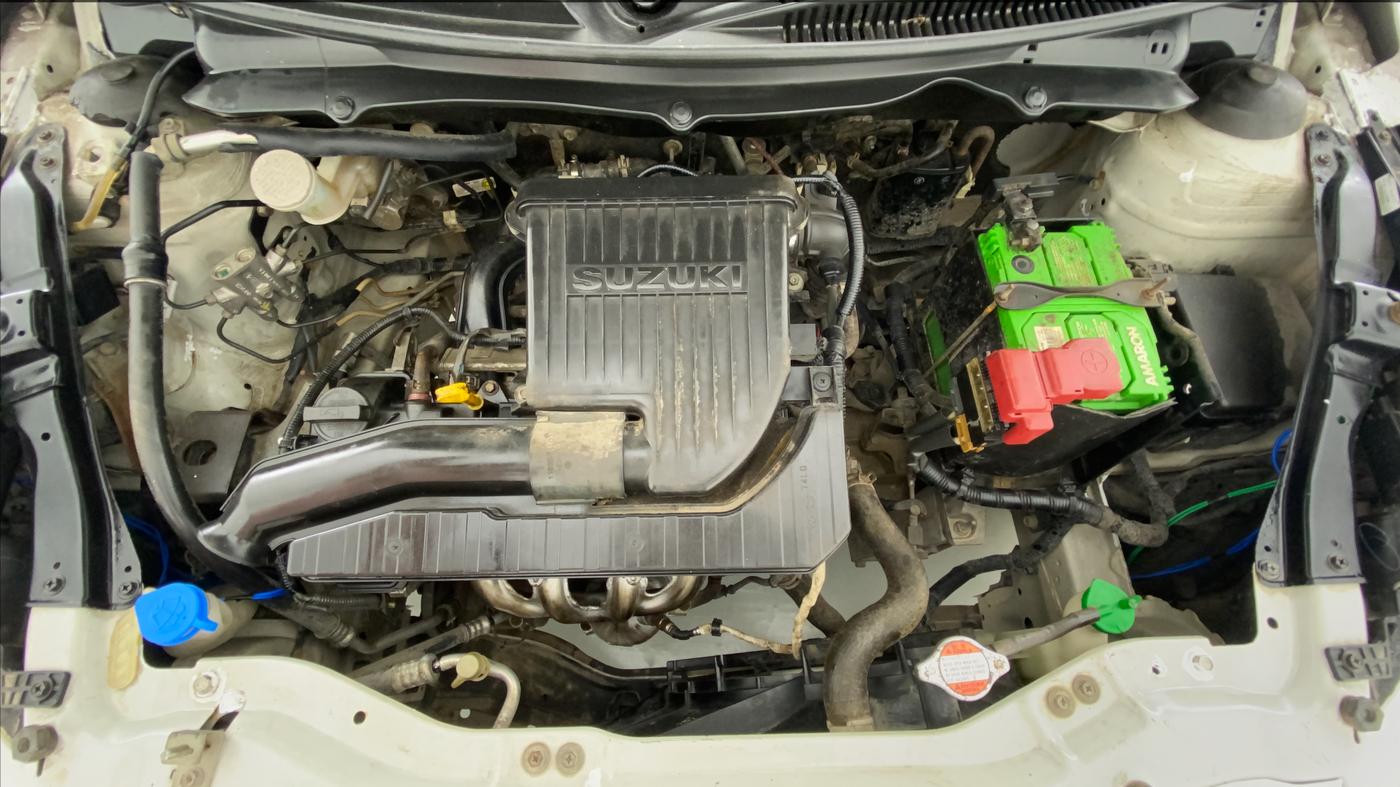 2015 Maruti Swift LXI (O), Petrol, Manual, 25,084 km, Open Bonet