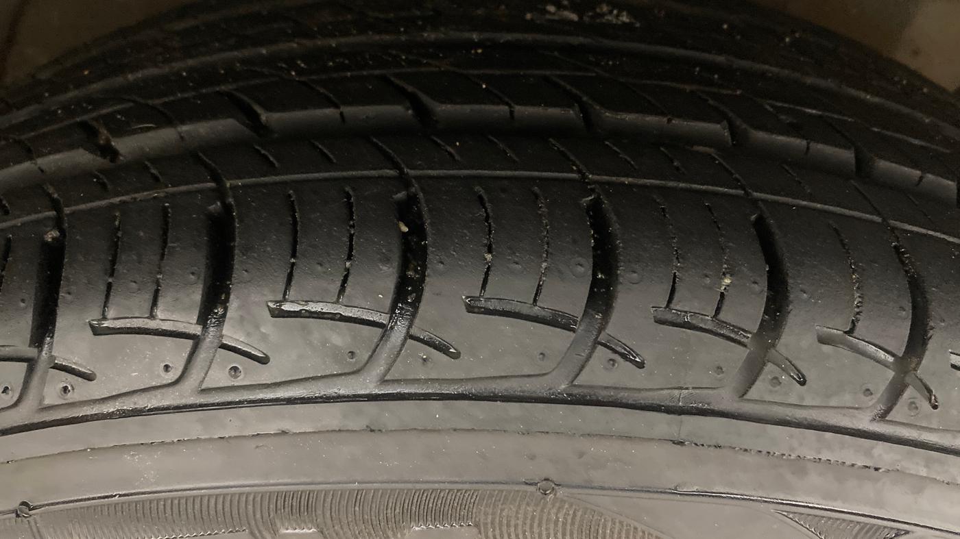 2013 Chevrolet Sail 1.2 LS ABS, Petrol, Manual, 29,668 km, Right Front Tyre Tread