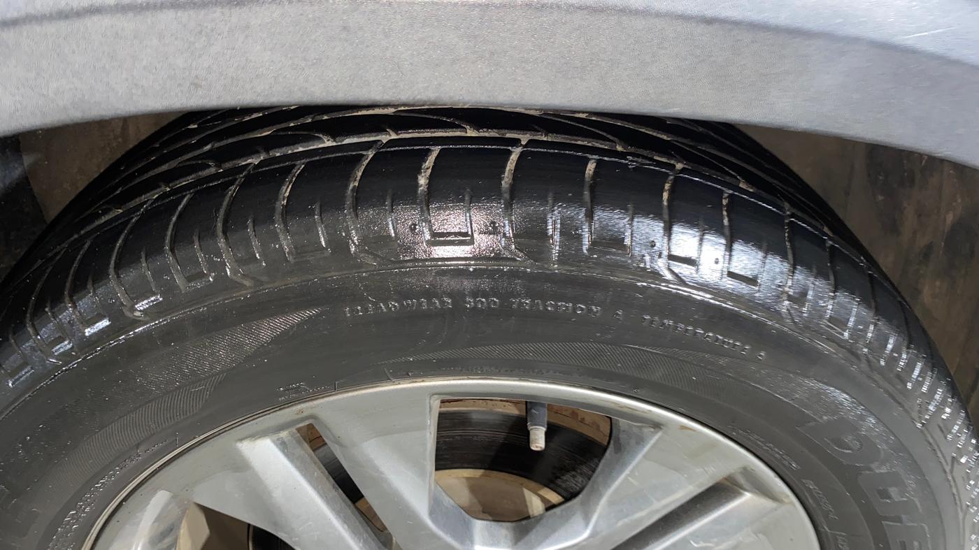 2020 KIA SELTOS HTX 1.5 PETROL, Petrol, Manual, 97,660 km, Right Front Tyre Tread