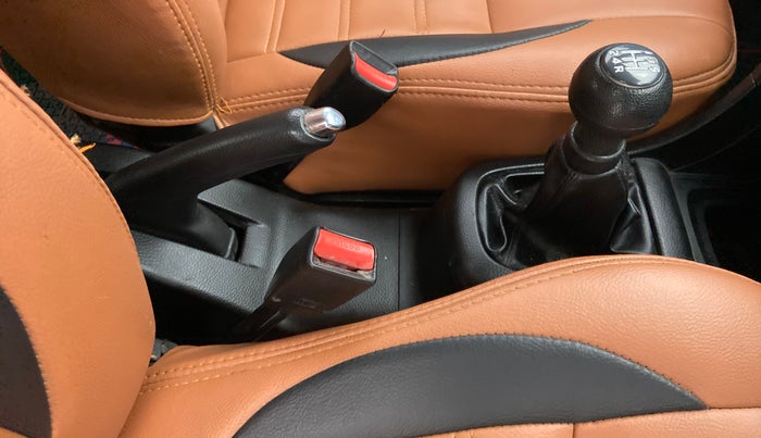 2015 Maruti Swift ZXI, Petrol, Manual, 1,19,106 km, Gear Lever