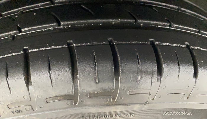 2022 Hyundai GRAND I10 NIOS SPORTZ 1.2 KAPPA VTVT, Petrol, Manual, 28,241 km, Left Front Tyre Tread