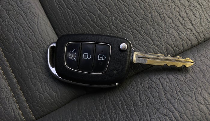 2022 Hyundai GRAND I10 NIOS SPORTZ 1.2 KAPPA VTVT, Petrol, Manual, 28,241 km, Key Close Up