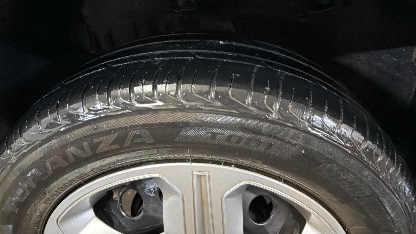 2020 Tata NEXON XM SUNROOF PETROL, Petrol, Manual, 50,912 km, Right Rear Tyre Tread