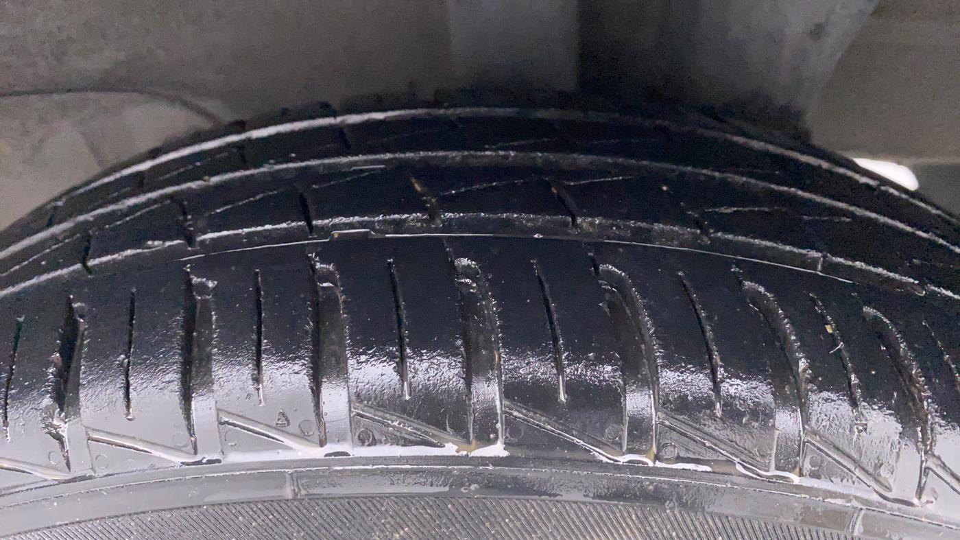 2019 Hyundai NEW SANTRO 1.1 MAGNA AMT, Petrol, Automatic, 17,940 km, Left Rear Tyre Tread