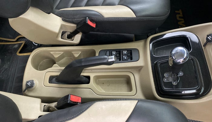 2016 Mahindra TUV300 T8 AMT, Diesel, Automatic, 81,360 km, Gear Lever