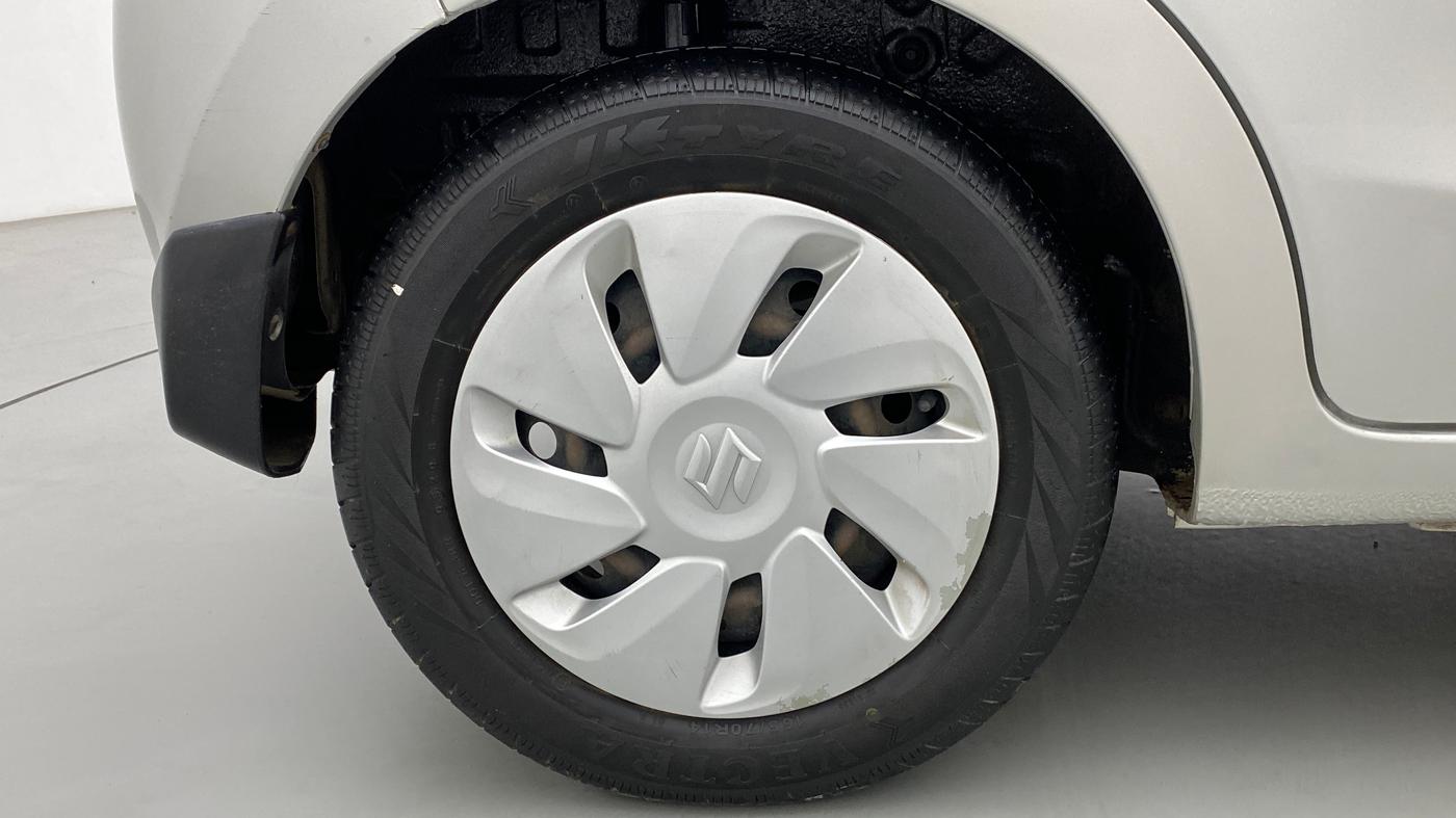 2017 Maruti Celerio VXI, CNG, Manual, 84,901 km, Right Rear Wheel