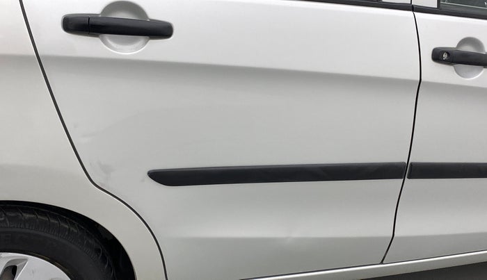 2017 Maruti Celerio VXI, CNG, Manual, 84,901 km, Right rear door - Slightly dented