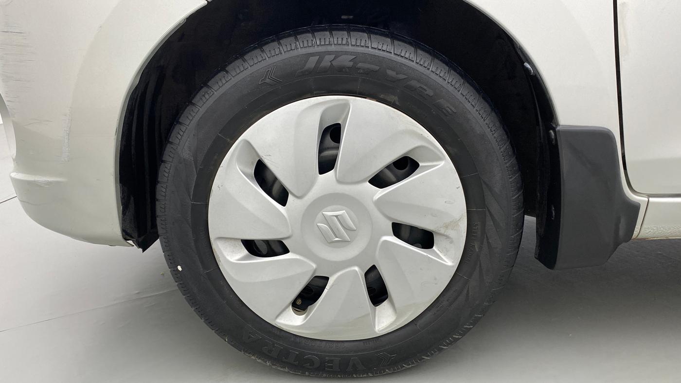 2017 Maruti Celerio VXI, CNG, Manual, 84,901 km, Left Front Wheel