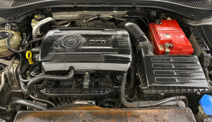 2018 Skoda Superb L&K 1.8 TSI AT, Petrol, Automatic, 70,255 km, Engine View