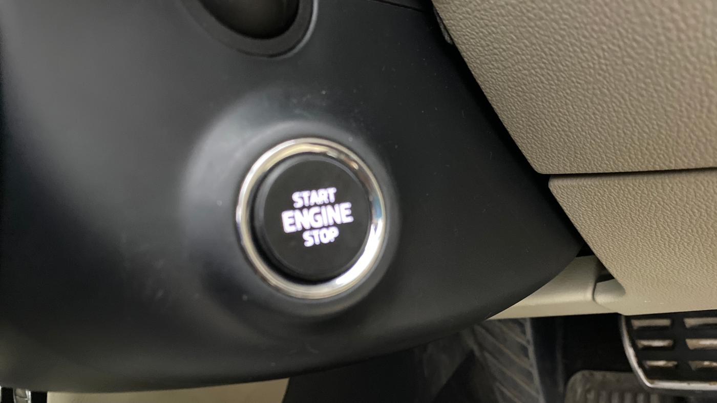 2018 Skoda Superb L&K 1.8 TSI AT, Petrol, Automatic, 70,106 km, Keyless Start/ Stop Button