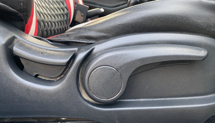 2019 Hyundai i20 Active 1.2 BASE, Petrol, Manual, 62,276 km, Driver Side Adjustment Panel