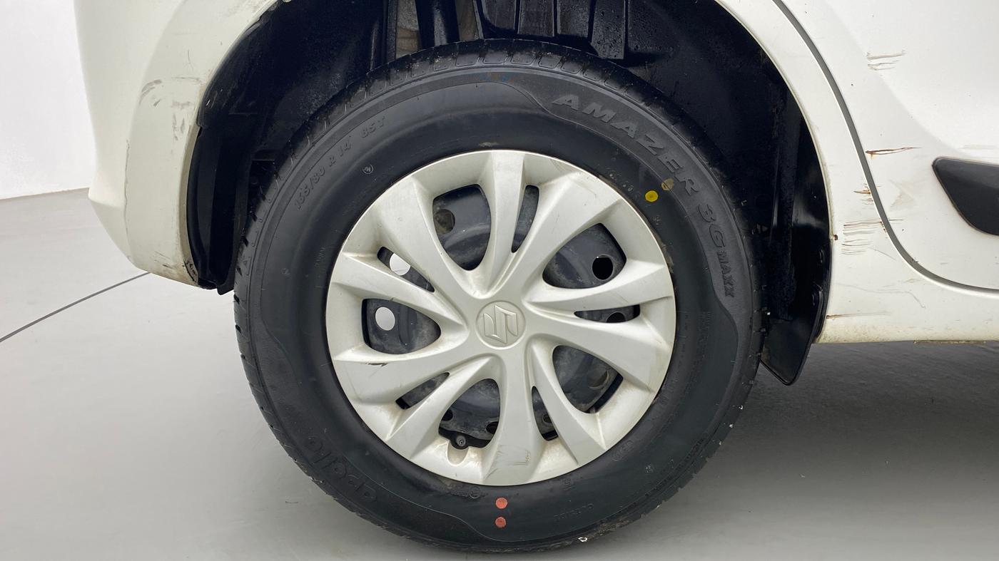 2019 Maruti Swift VXI, Petrol, Manual, 43,012 km, Right Rear Wheel