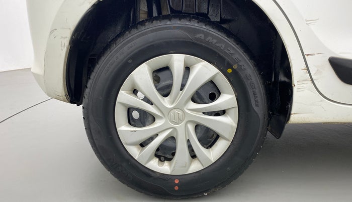 2019 Maruti Swift VXI, Petrol, Manual, 43,012 km, Right Rear Wheel