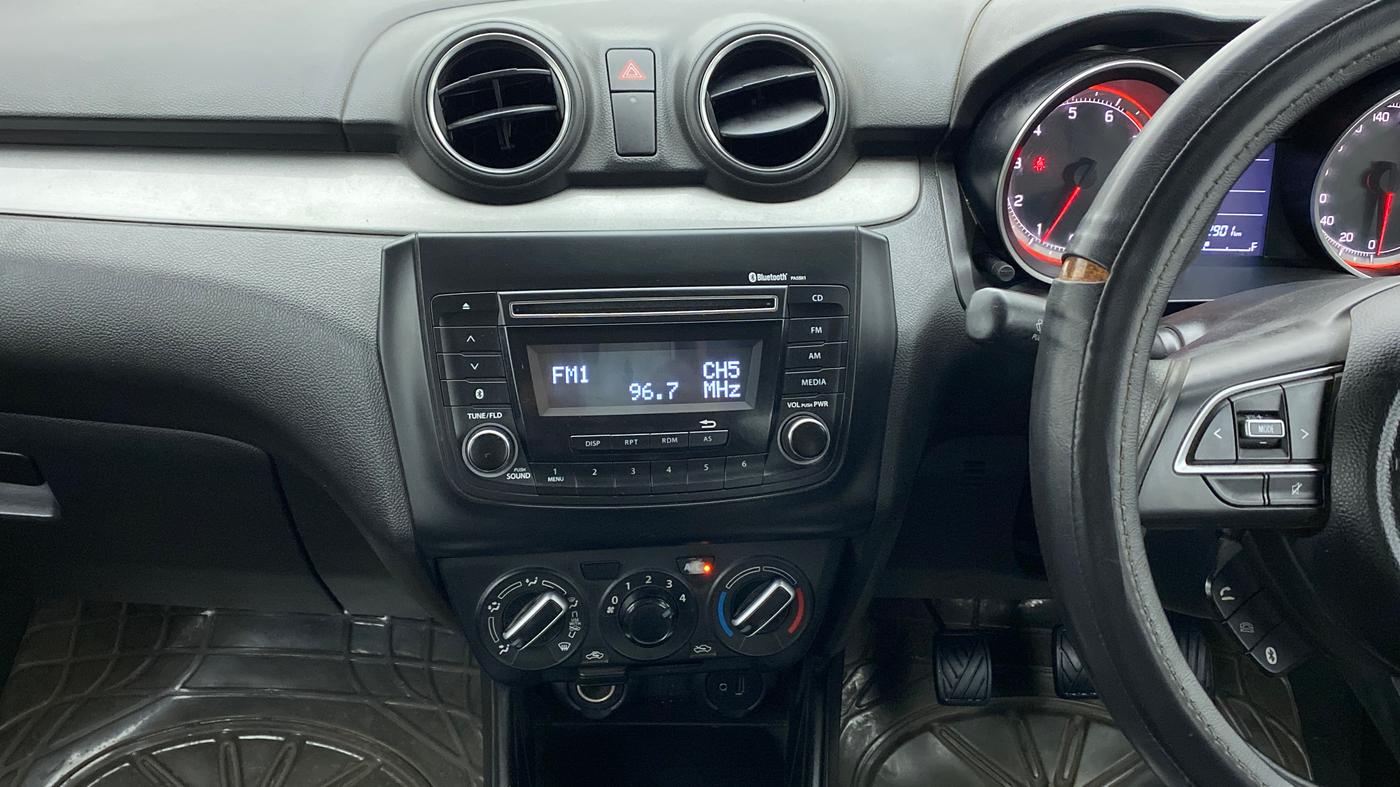 2019 Maruti Swift VXI, Petrol, Manual, 43,012 km, Air Conditioner