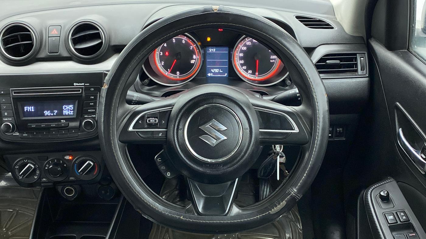 2019 Maruti Swift VXI, Petrol, Manual, 43,012 km, Steering Wheel Close Up