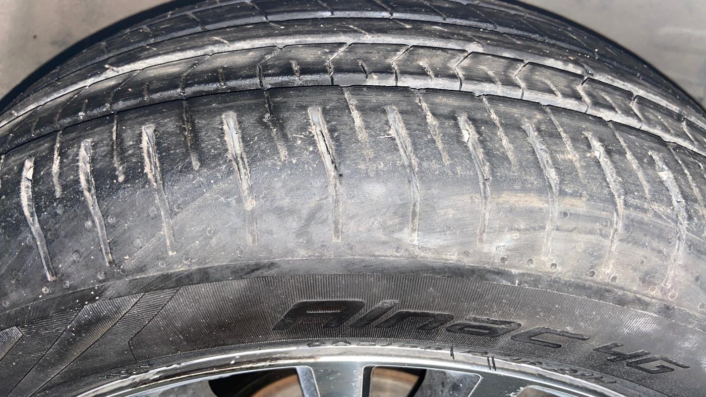 2015 Toyota Corolla Altis VL CVT PETROL, Petrol, Automatic, 1,10,693 km, Right Front Tyre Tread