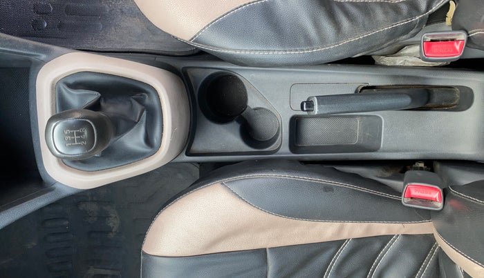 2016 Hyundai Grand i10 MAGNA 1.2 KAPPA VTVT, Petrol, Manual, 77,691 km, Gear Lever