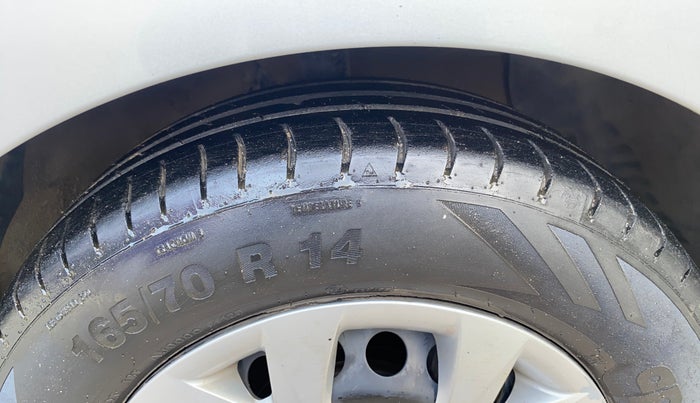 2016 Hyundai Grand i10 MAGNA 1.2 KAPPA VTVT, Petrol, Manual, 77,691 km, Right Front Tyre Tread