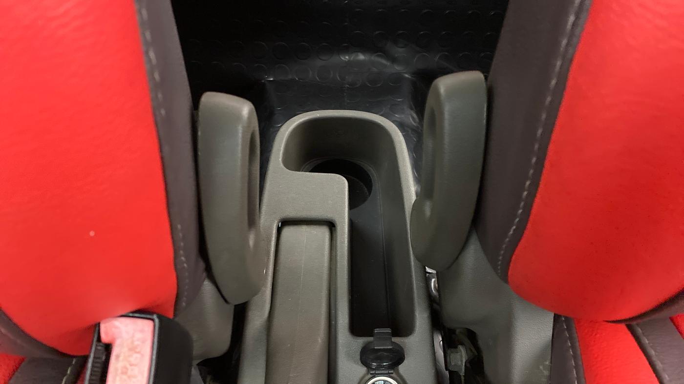 2011 Hyundai i10 SPORTZ 1.2 KAPPA2, Petrol, Manual, 50,950 km, Driver Side Adjustment Panel