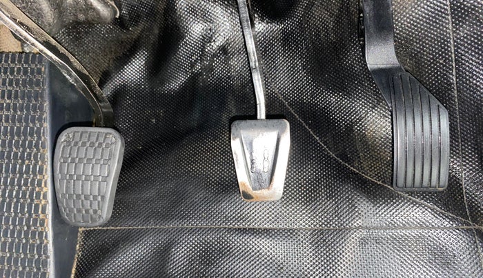 2022 Tata PUNCH ACCOMPLISHED MT, Petrol, Manual, 71,568 km, Pedals