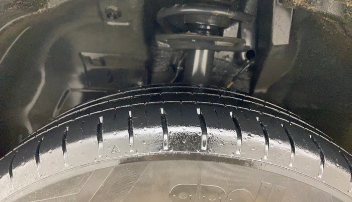 2022 Tata PUNCH ACCOMPLISHED MT, Petrol, Manual, 71,568 km, Left Front Tyre Tread
