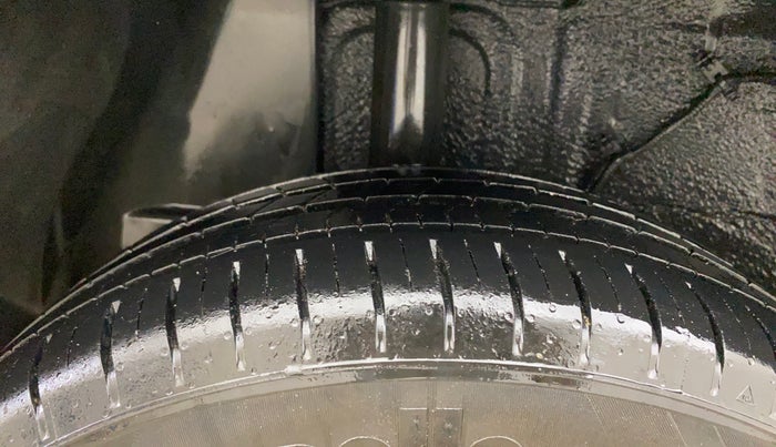 2022 Tata PUNCH ACCOMPLISHED MT, Petrol, Manual, 71,568 km, Right Rear Tyre Tread
