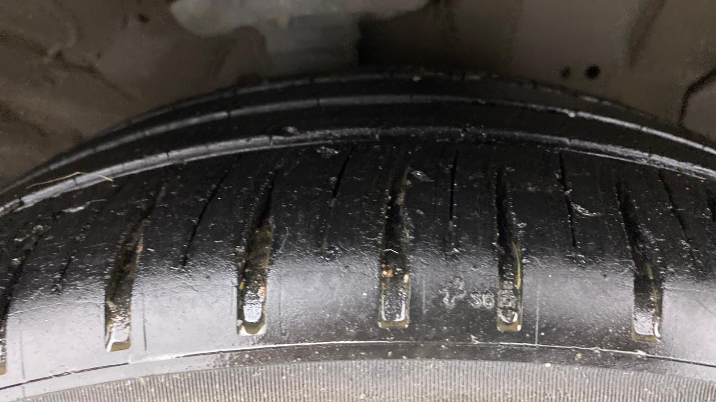 2012 Honda Civic 1.8L I-VTEC S MT, Petrol, Manual, 77,202 km, Right Front Tyre Tread