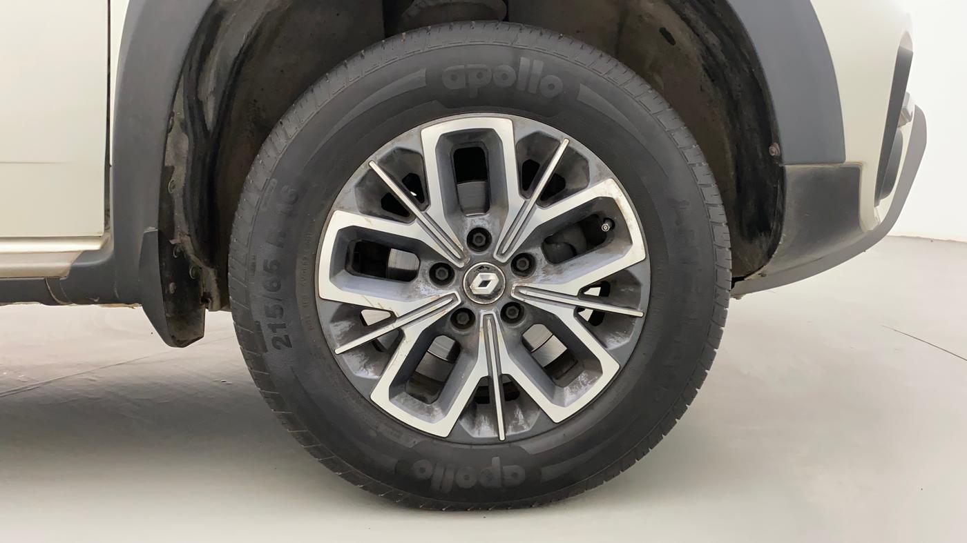 2021 Renault Duster RXZ 1.5 PETROL MT, Petrol, Manual, 37,367 km, Right Front Wheel