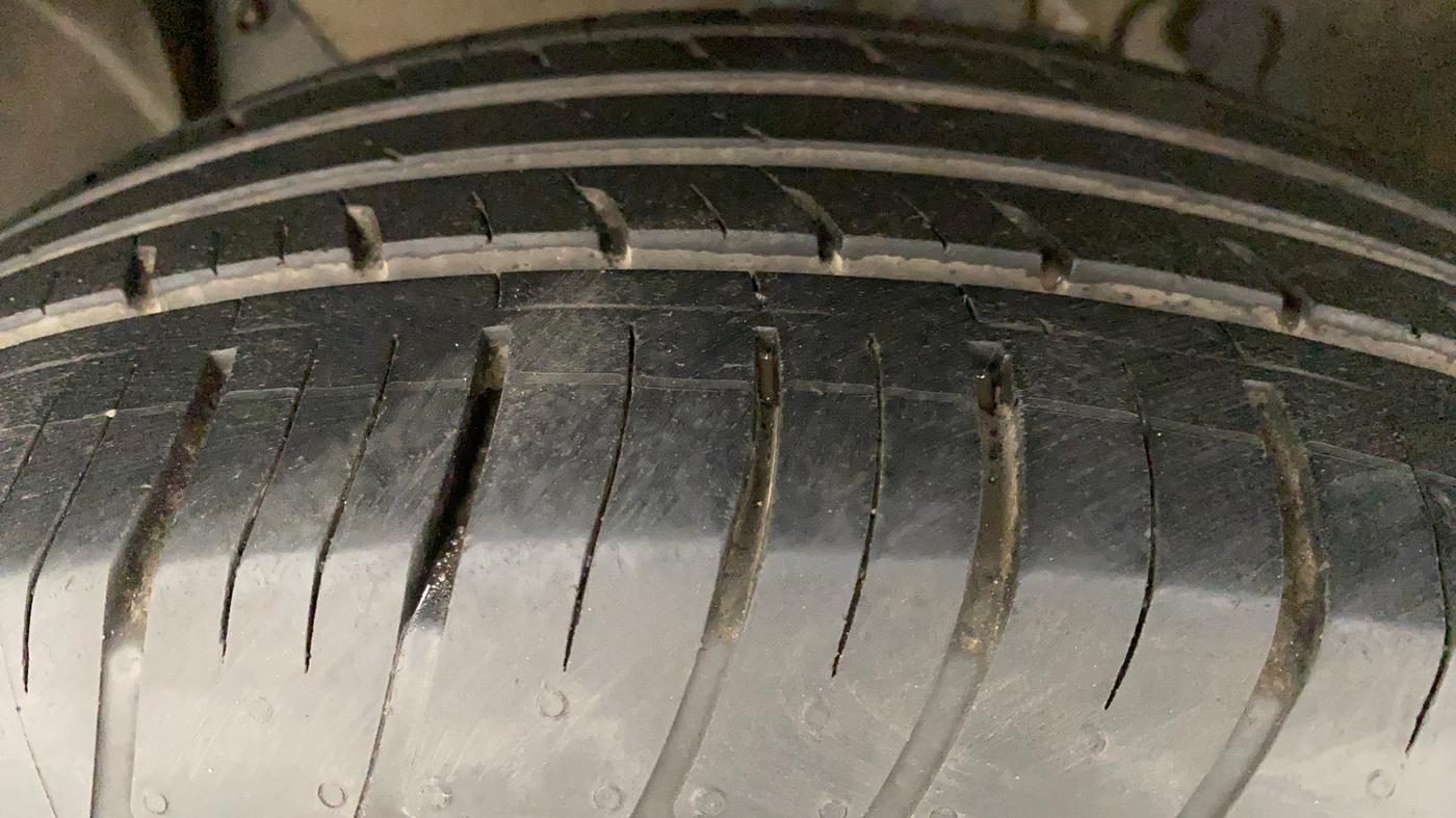 2021 Renault Duster RXZ 1.5 PETROL MT, Petrol, Manual, 37,367 km, Left Front Tyre Tread