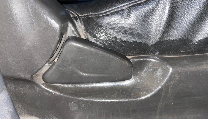 2021 Datsun Redi Go T(O), Petrol, Manual, 58,562 km, Driver Side Adjustment Panel