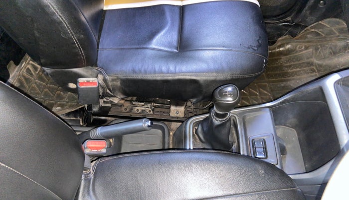 2021 Datsun Redi Go T(O), Petrol, Manual, 58,562 km, Gear Lever