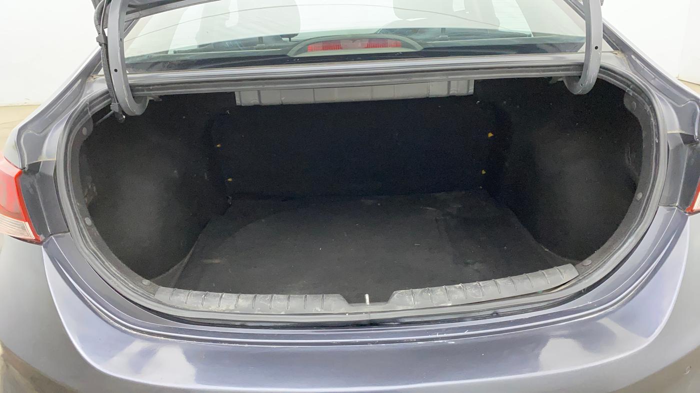 2019 Hyundai Verna 1.6 VTVT SX + AT, Petrol, Automatic, 77,257 km, Boot Inside