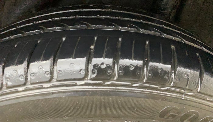 2019 Hyundai Verna 1.6 VTVT SX + AT, Petrol, Automatic, 77,323 km, Left Rear Tyre Tread