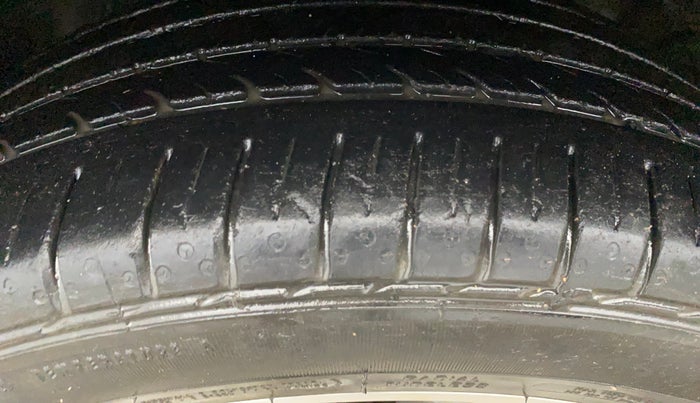 2019 Hyundai Verna 1.6 VTVT SX + AT, Petrol, Automatic, 77,323 km, Left Front Tyre Tread