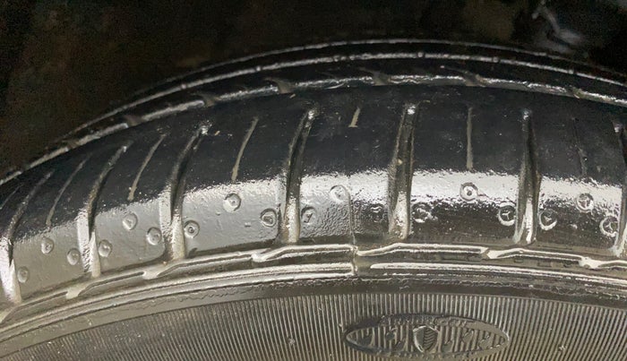 2019 Hyundai Verna 1.6 VTVT SX + AT, Petrol, Automatic, 77,323 km, Right Front Tyre Tread