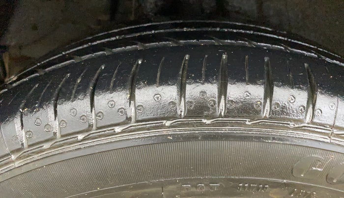 2019 Hyundai Verna 1.6 VTVT SX + AT, Petrol, Automatic, 77,323 km, Right Rear Tyre Tread
